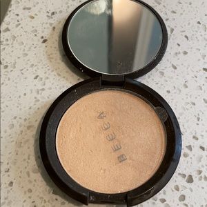 Becca Powder